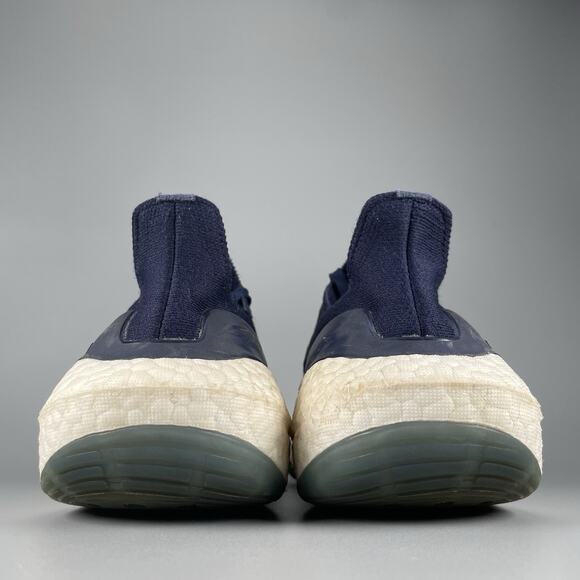 Adidas Ultraboost 22 Men’s Size 8 Collegiate Navy Running Shoes Casual Shoe GUC - Picture 3 of 9